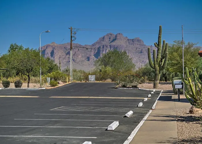 Quiet Retreat About 5 Mi To Lost Dutchman State Park! Apartment *